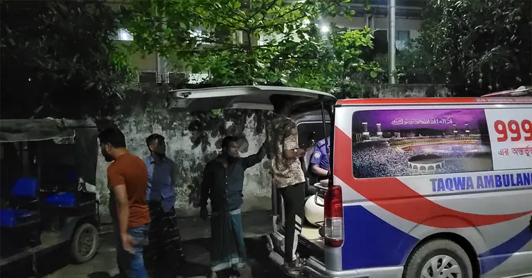 মরদেহ বহনকারী অ্যাম্বুলেন্স